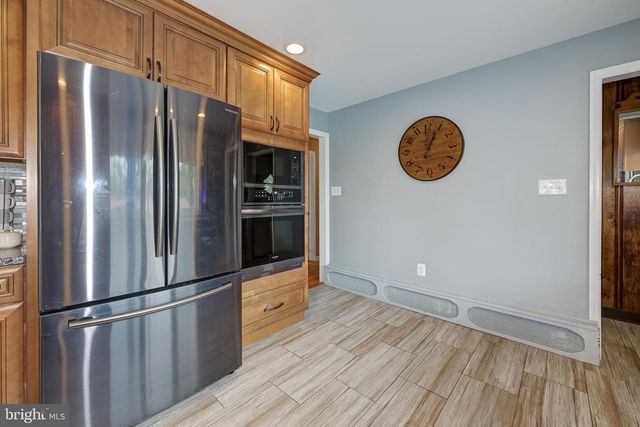32 BRIDGE RD, Lumberton, NJ 08048