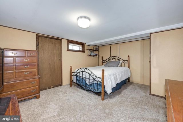 32 BRIDGE RD, Lumberton, NJ 08048