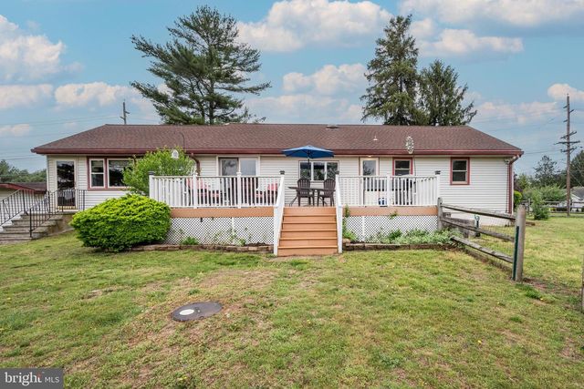 32 BRIDGE RD, Lumberton, NJ 08048