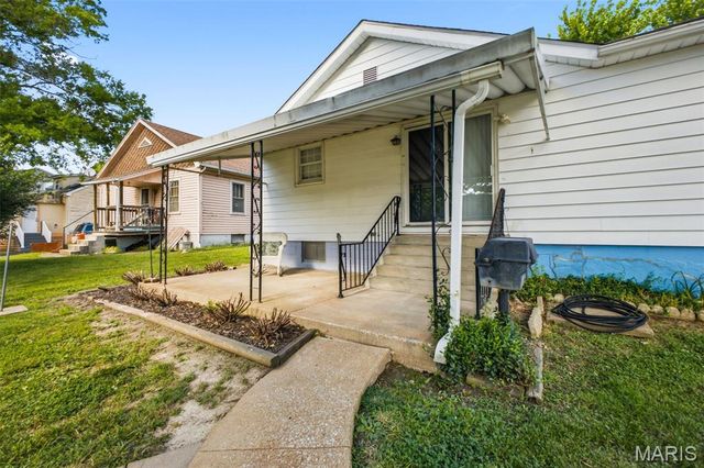 539 S Main Street, Waterloo, IL 62298