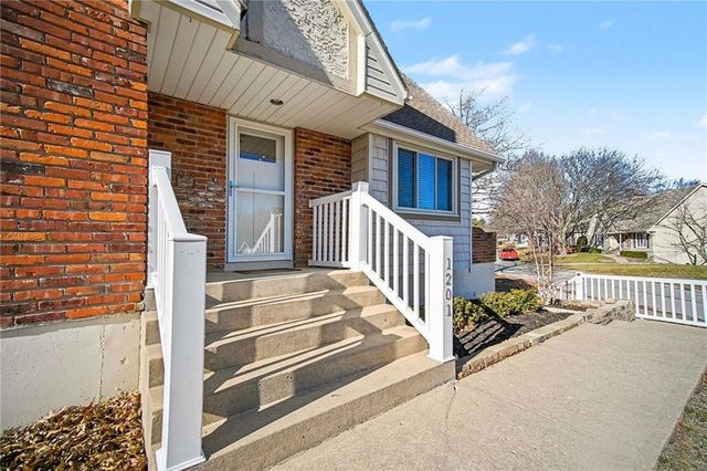 1201 NW Burr Oak Court, Blue Springs, MO 64015