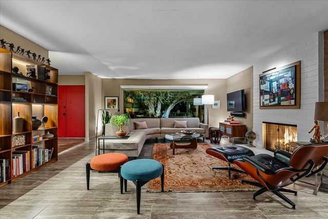 1606 E Via Estrella, Palm Springs, CA 92264