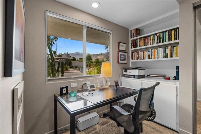 1606 E Via Estrella, Palm Springs, CA 92264