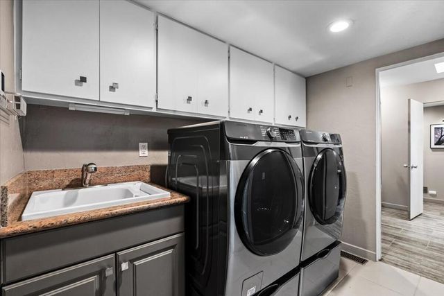 1606 E Via Estrella, Palm Springs, CA 92264