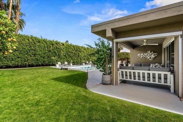 1606 E Via Estrella, Palm Springs, CA 92264