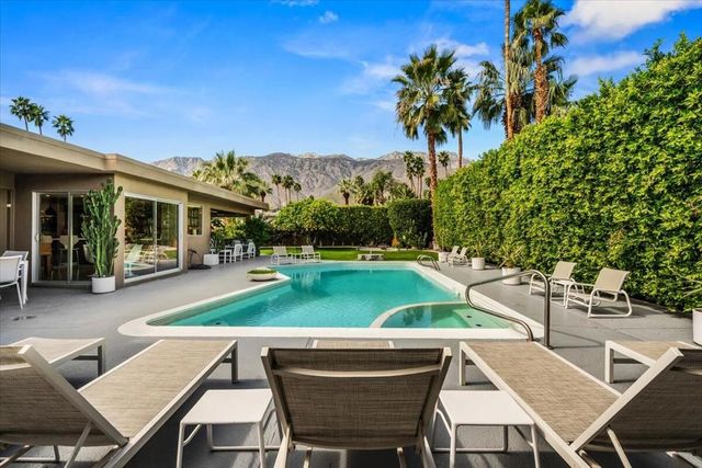 1606 E Via Estrella, Palm Springs, CA 92264