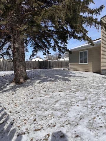 3000 Covent Garden Street S, Moorhead, MN 56560
