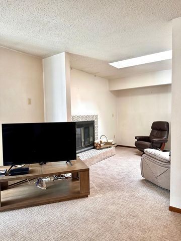 3000 Covent Garden Street S, Moorhead, MN 56560