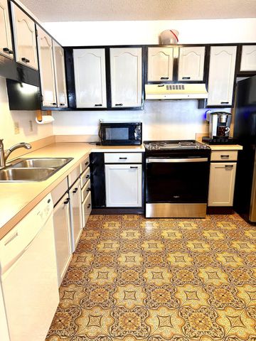 3000 Covent Garden Street S, Moorhead, MN 56560