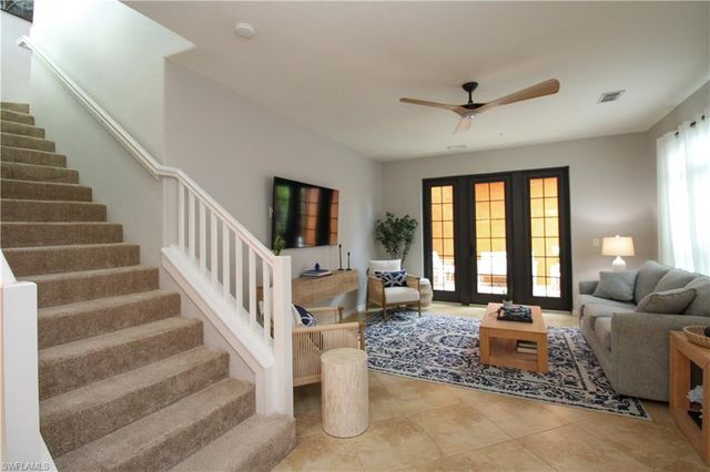9025 Alturas ST # 3102, Naples, FL 34113