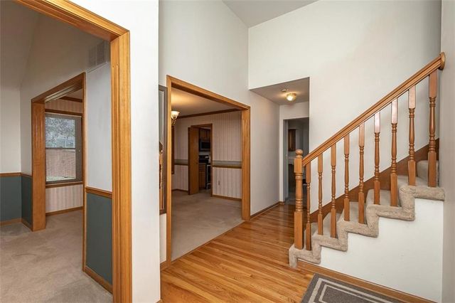 1303 Pin Oak Circle, Ottawa, KS 66067