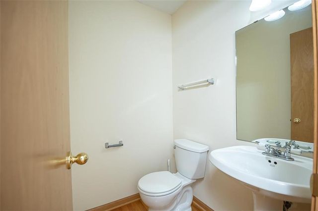 1303 Pin Oak Circle, Ottawa, KS 66067