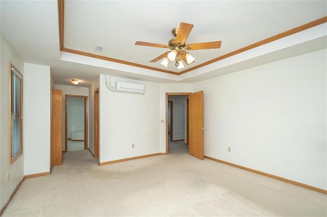 1303 Pin Oak Circle, Ottawa, KS 66067