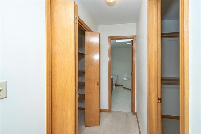 1303 Pin Oak Circle, Ottawa, KS 66067