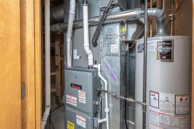 1303 Pin Oak Circle, Ottawa, KS 66067