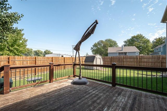 1303 Pin Oak Circle, Ottawa, KS 66067