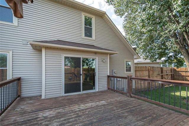 1303 Pin Oak Circle, Ottawa, KS 66067