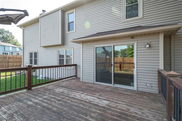 1303 Pin Oak Circle, Ottawa, KS 66067