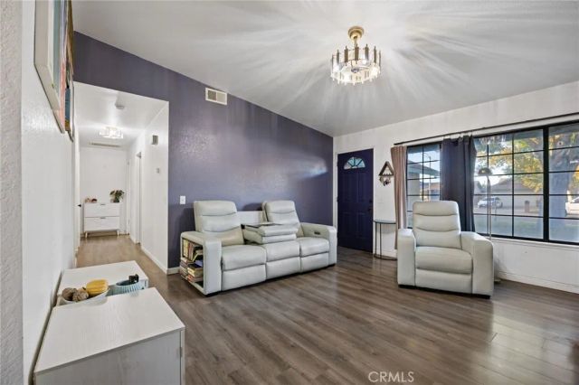 1008 E Newgrove, Lancaster, CA 93535