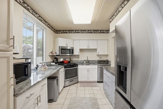 1561 Pinehurst, Upper St Clair, PA 15241