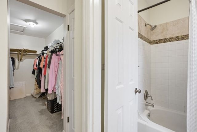 1561 Pinehurst, Upper St Clair, PA 15241