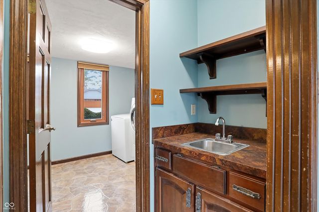 3188 Fairway Court, Greenwood, IN 46143