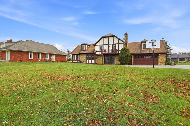 3188 Fairway Court, Greenwood, IN 46143