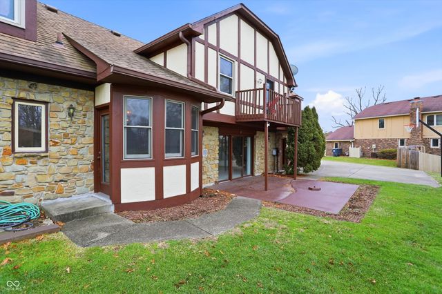 3188 Fairway Court, Greenwood, IN 46143