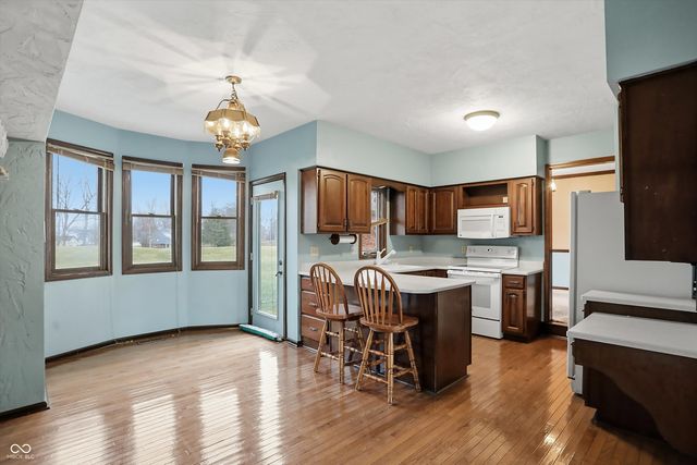 3188 Fairway Court, Greenwood, IN 46143