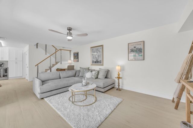 1208 12th Court, Jupiter, FL 33477