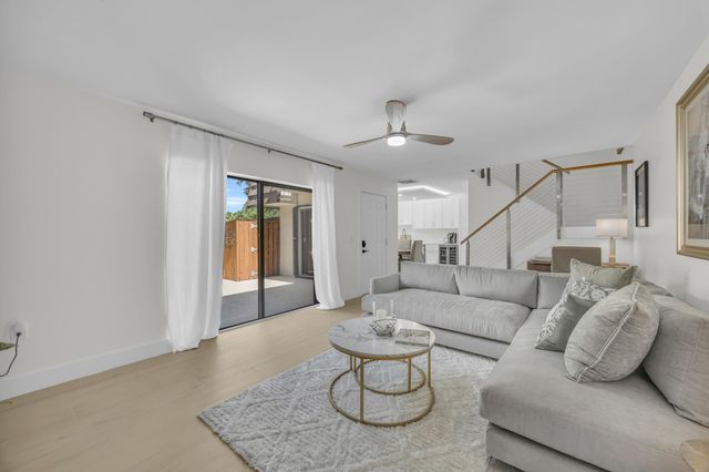 1208 12th Court, Jupiter, FL 33477