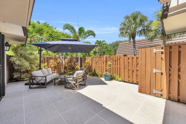 1208 12th Court, Jupiter, FL 33477