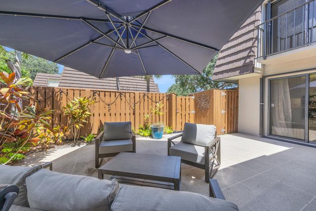 1208 12th Court, Jupiter, FL 33477