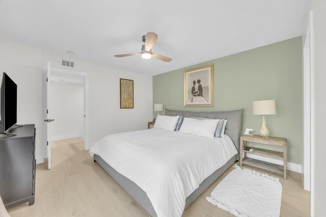 1208 12th Court, Jupiter, FL 33477