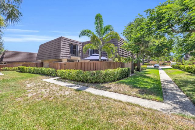 1208 12th Court, Jupiter, FL 33477