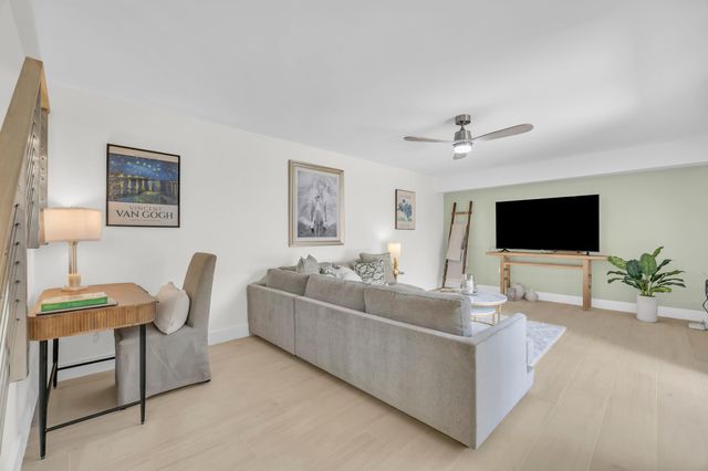 1208 12th Court, Jupiter, FL 33477