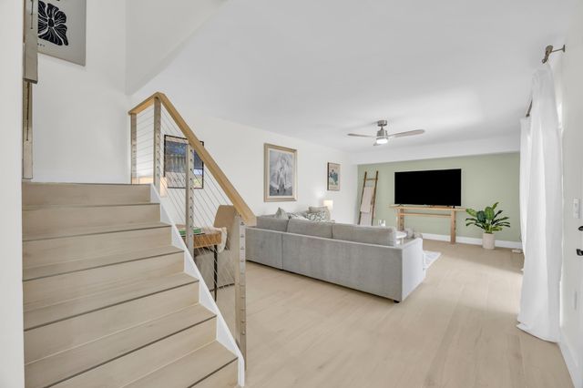 1208 12th Court, Jupiter, FL 33477