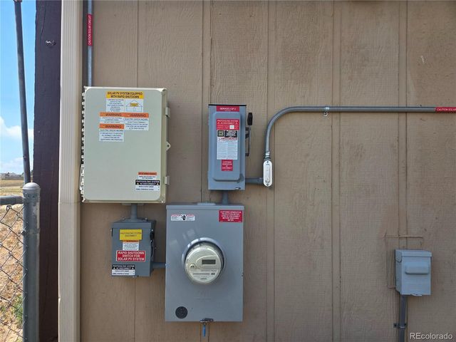 1045 E Jaroso Dr, Pueblo West, CO 81007