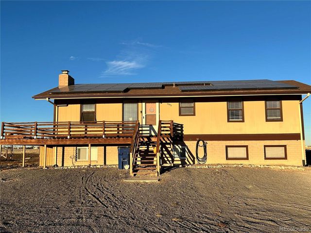 1045 E Jaroso Dr, Pueblo West, CO 81007