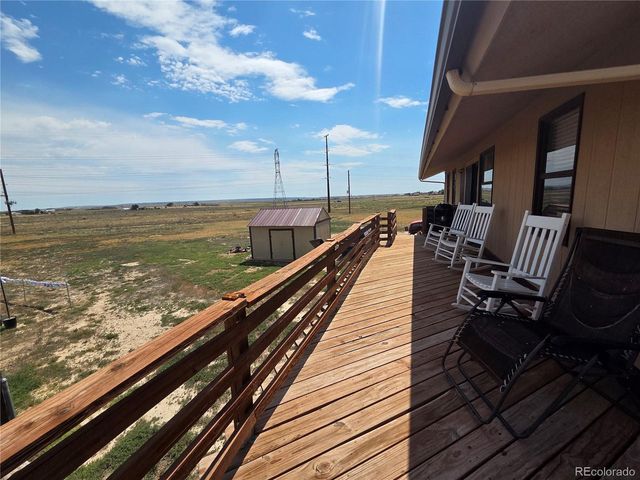 1045 E Jaroso Dr, Pueblo West, CO 81007