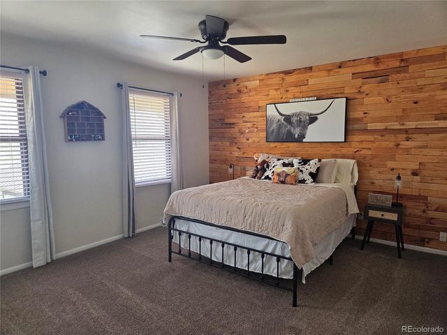 1045 E Jaroso Dr, Pueblo West, CO 81007