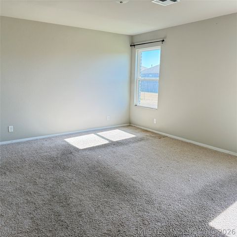 7510 E 159th Street S, Bixby, OK 74008