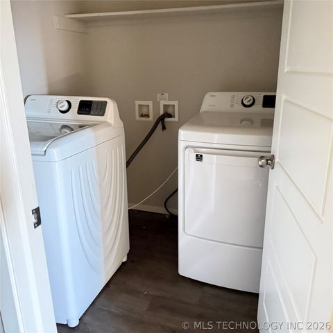 7510 E 159th Street S, Bixby, OK 74008