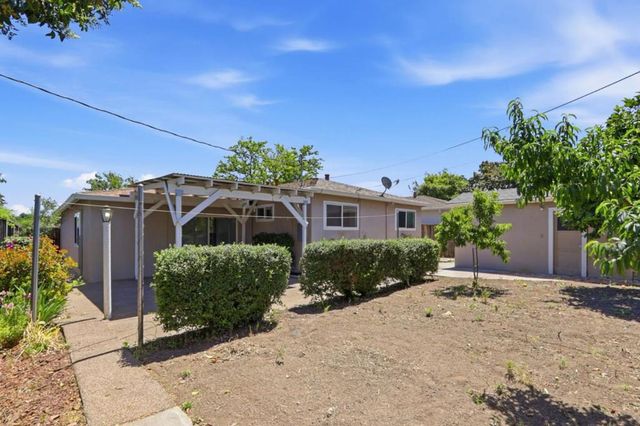 5273 Amelia Drive, San Jose, CA 95118