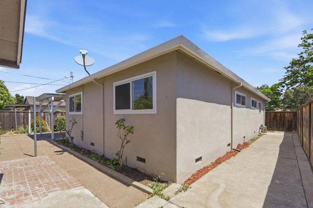 5273 Amelia Drive, San Jose, CA 95118