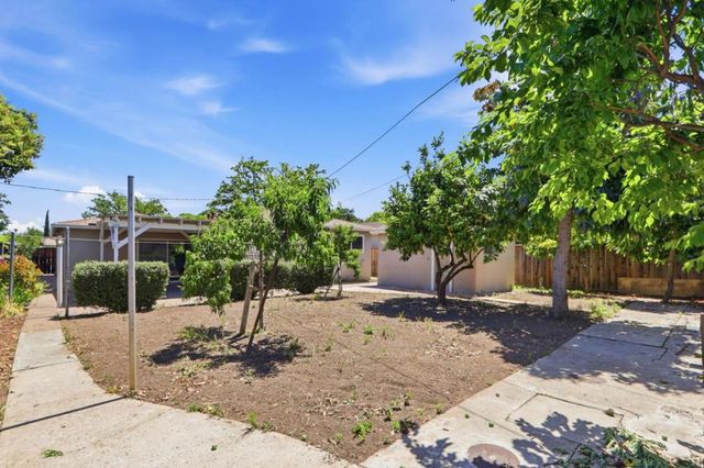 5273 Amelia Drive, San Jose, CA 95118