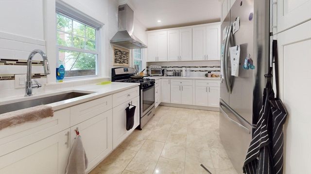 1173 Boylston 0, Newton, MA 02464