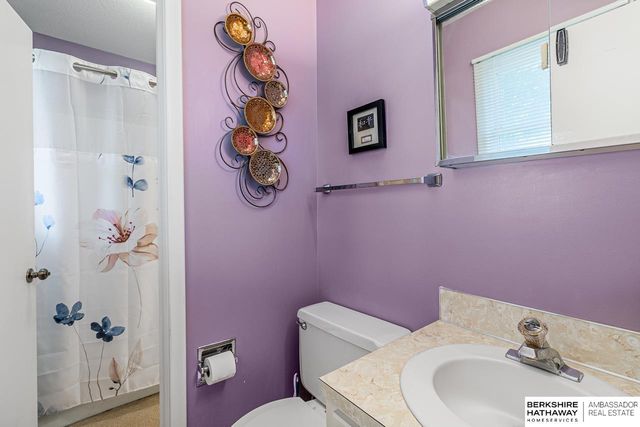 9624 Ames Avenue, Omaha, NE 68134