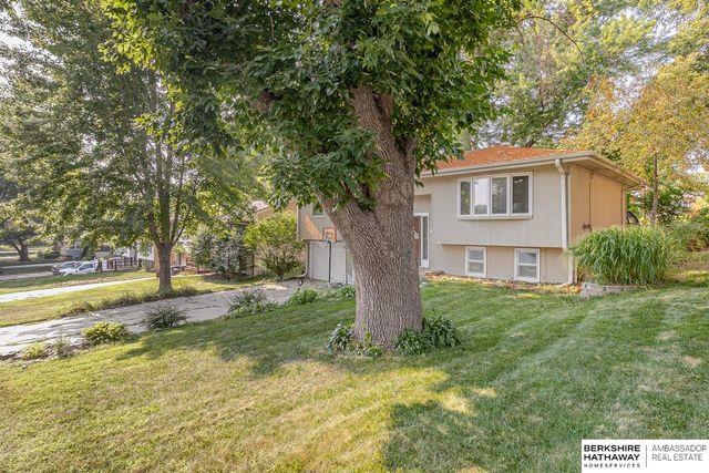 9624 Ames Avenue, Omaha, NE 68134