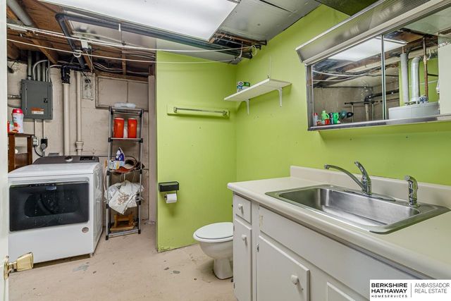 9624 Ames Avenue, Omaha, NE 68134